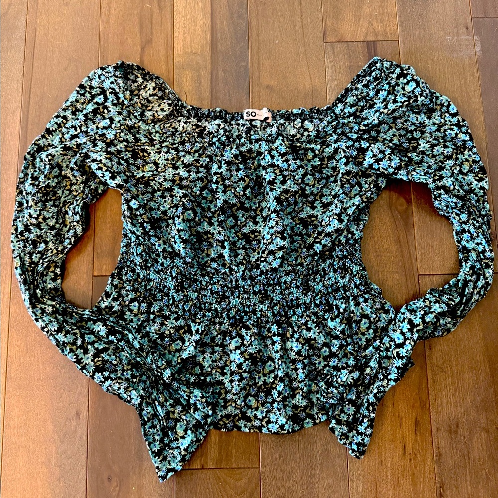 Anthropologie off the shoulder shirt. Size large